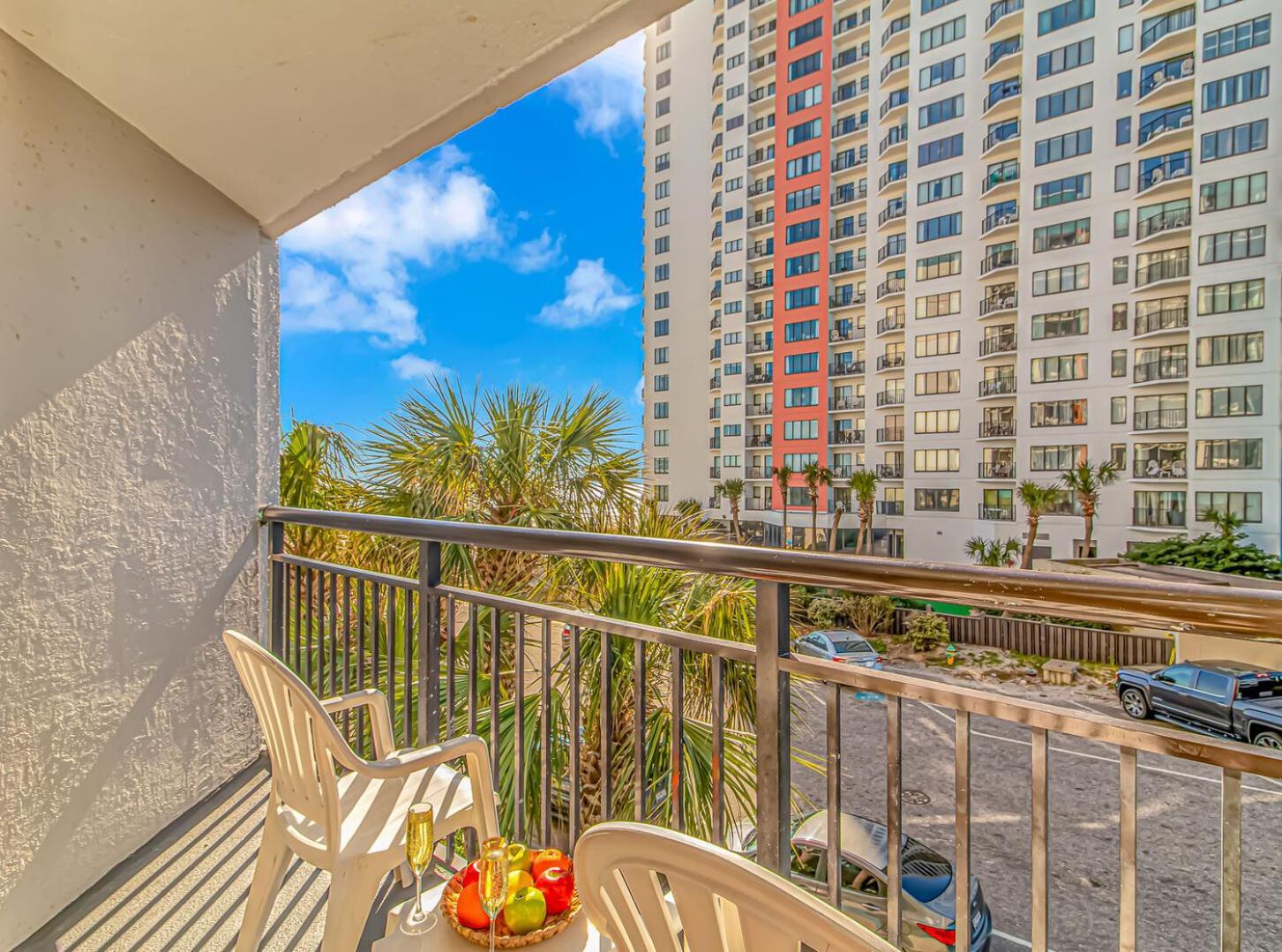 Holiday home Oceanview 1 Bedroom Suite! Landmark 348! Perfect For 6 Guests! *