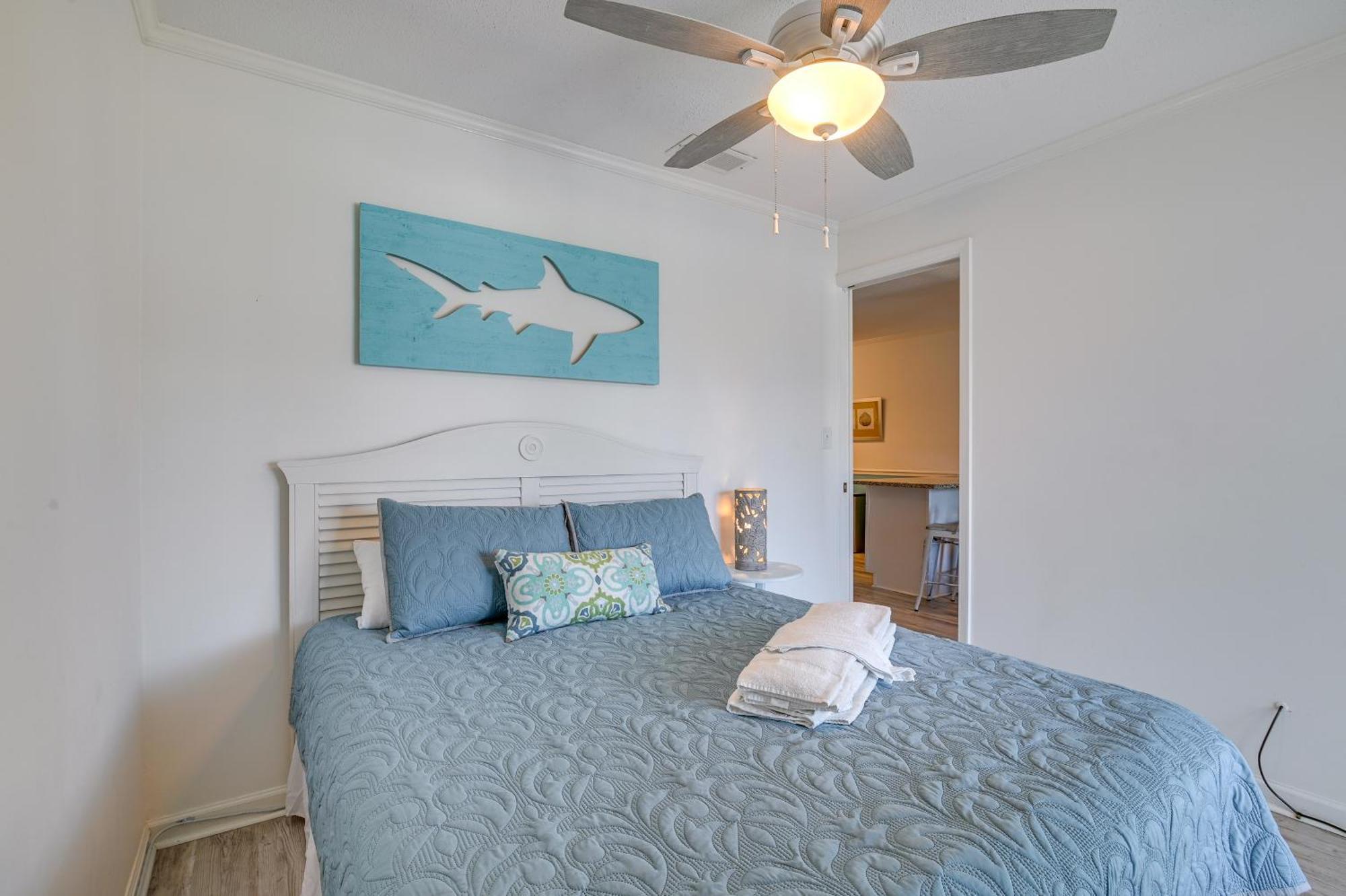 Surfside Escape With Pool - Walk To Ocean! *