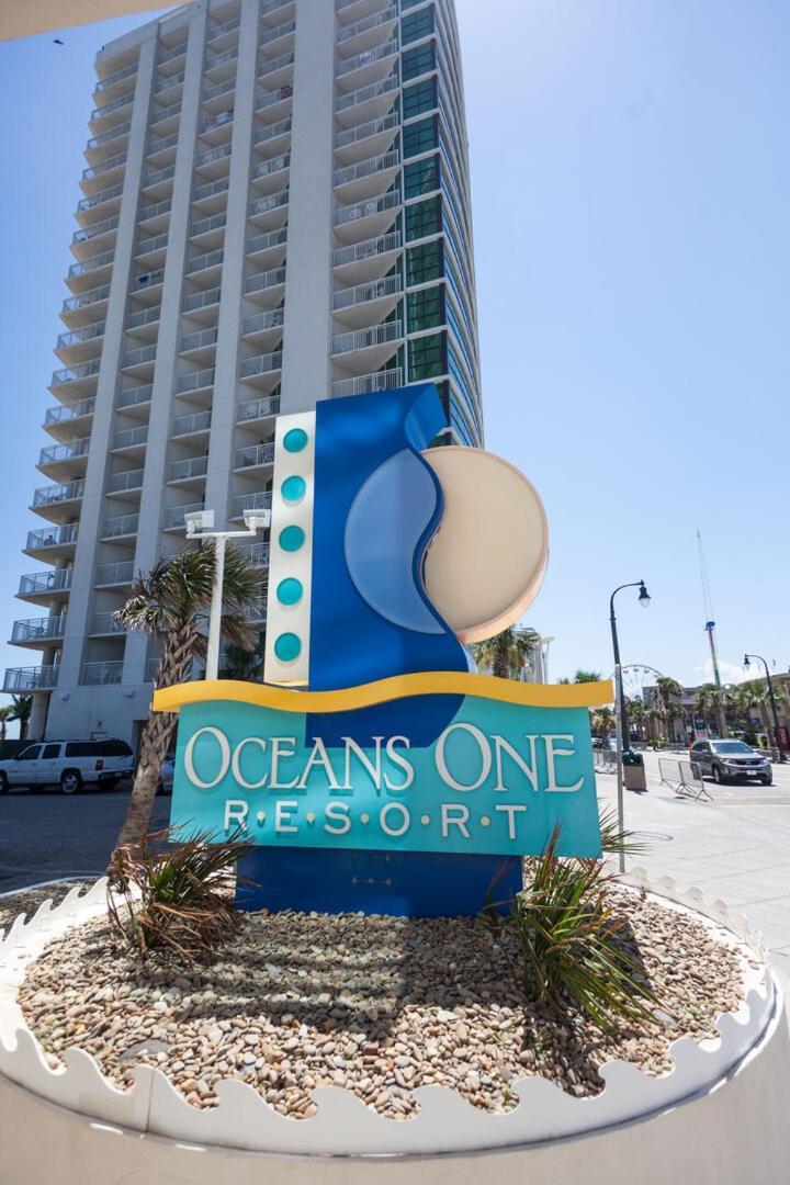Oceans One 1806 * Myrtle Beach