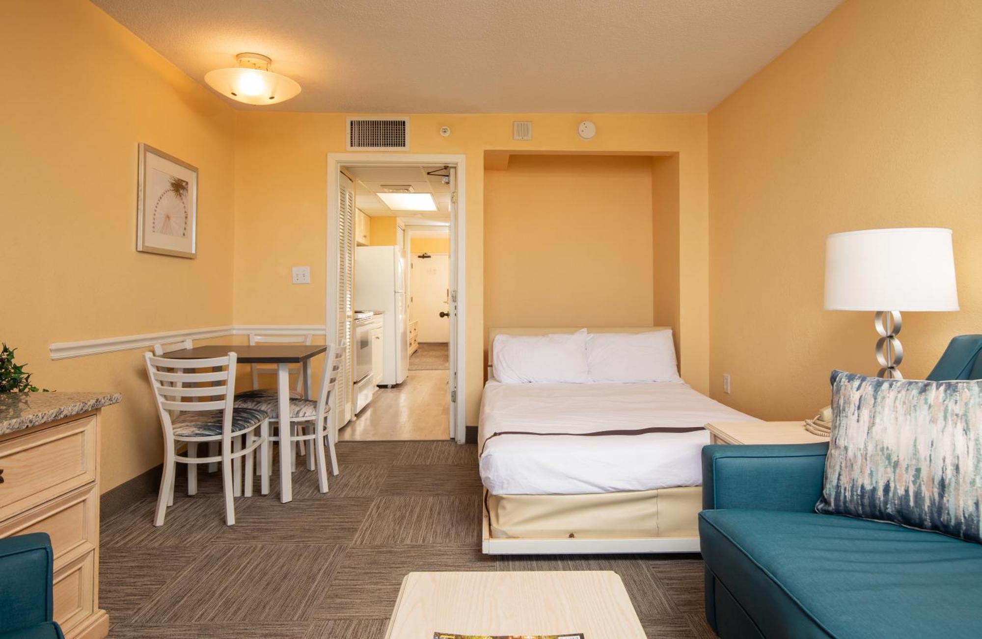 Grande Shores Resort