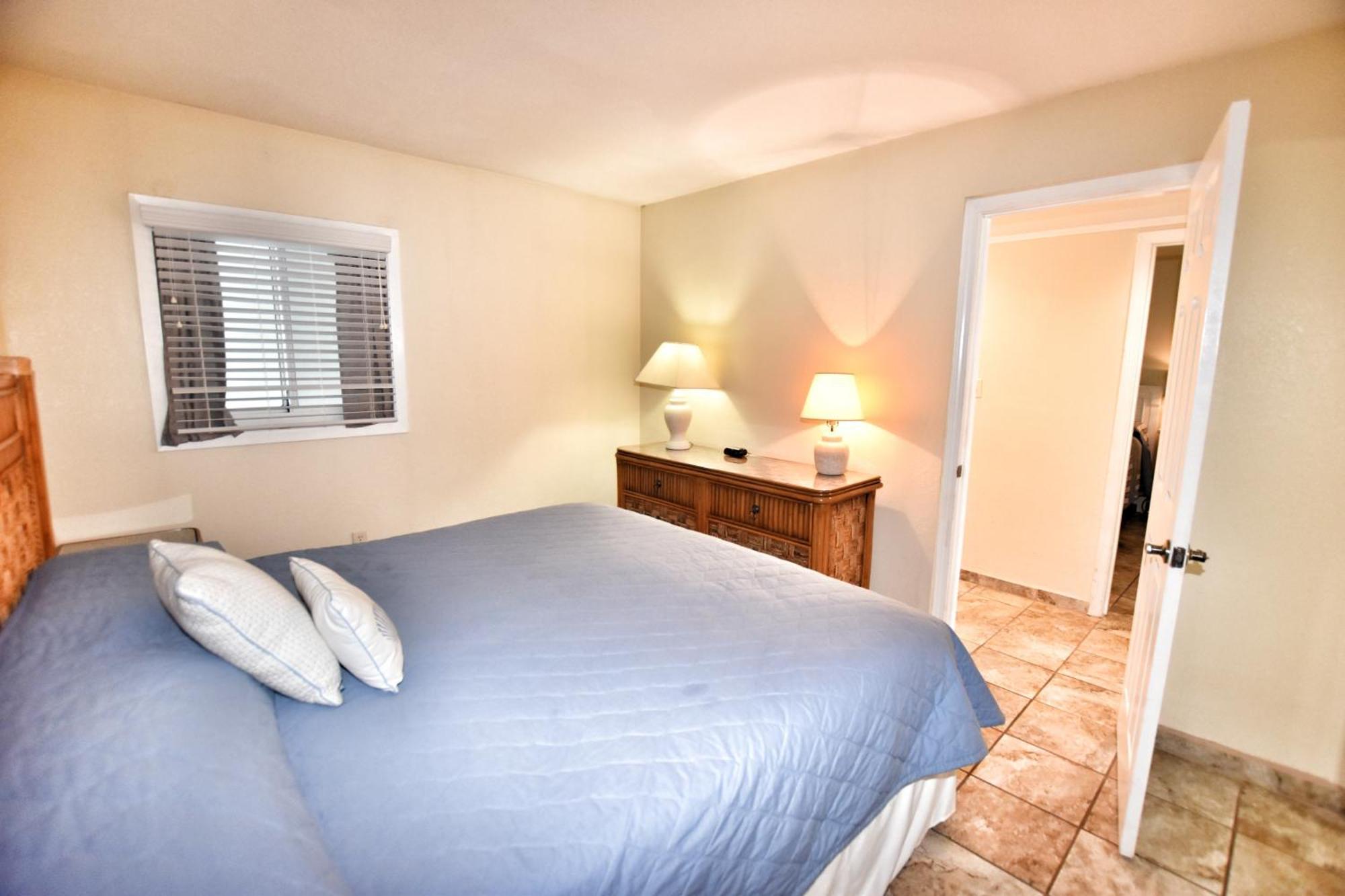 1011 Waters Edge Apartment *