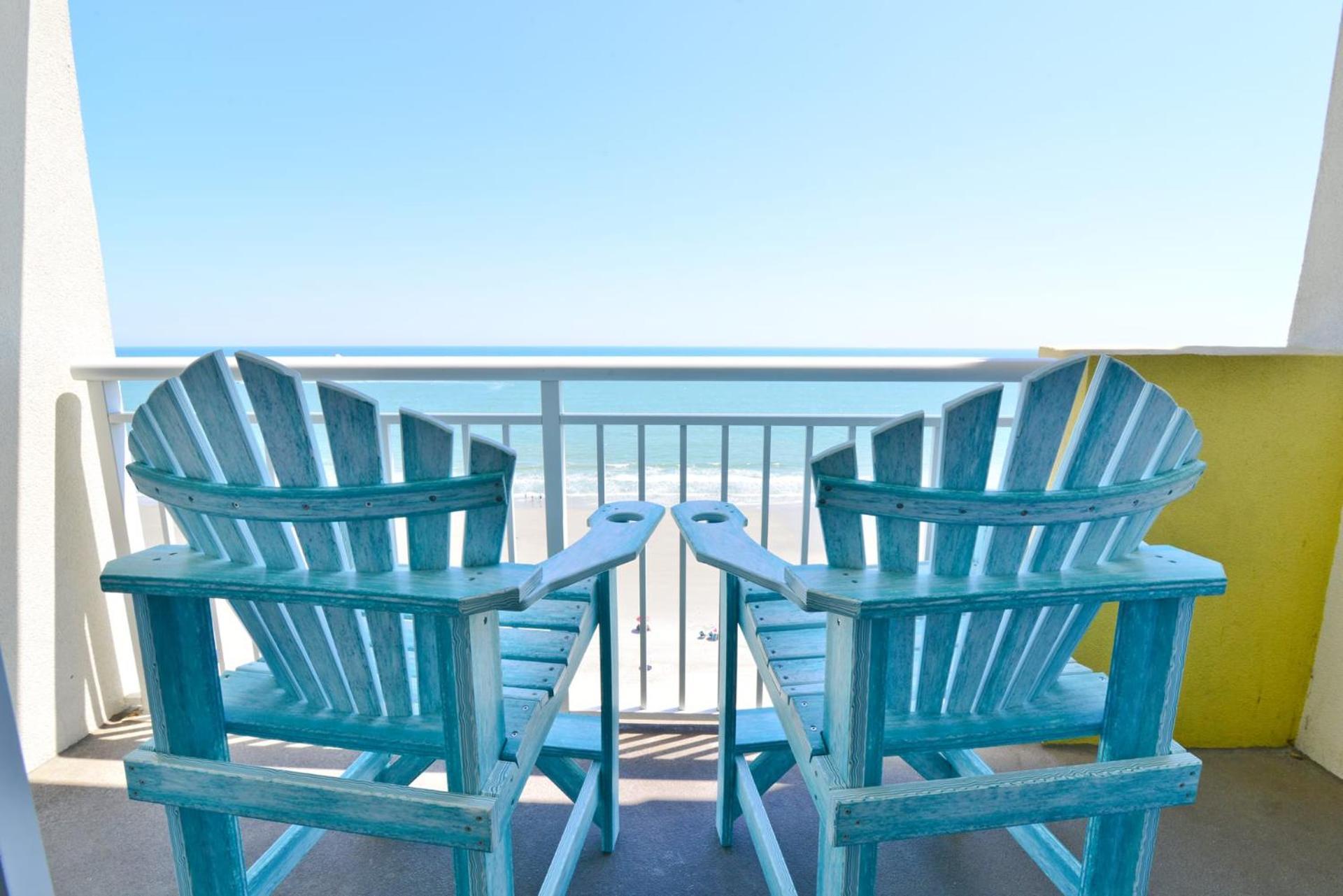 Oceanfront Location Modern Lazy River Huge Pool Oasis Holiday home