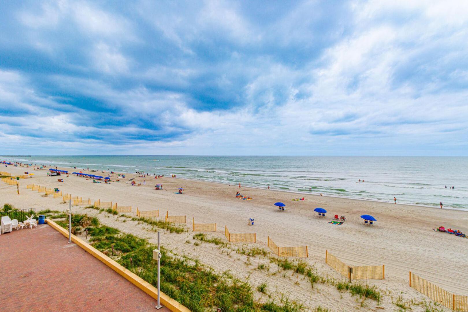 Sea Mist 20402- Ocean Front Studio Myrtle Beach