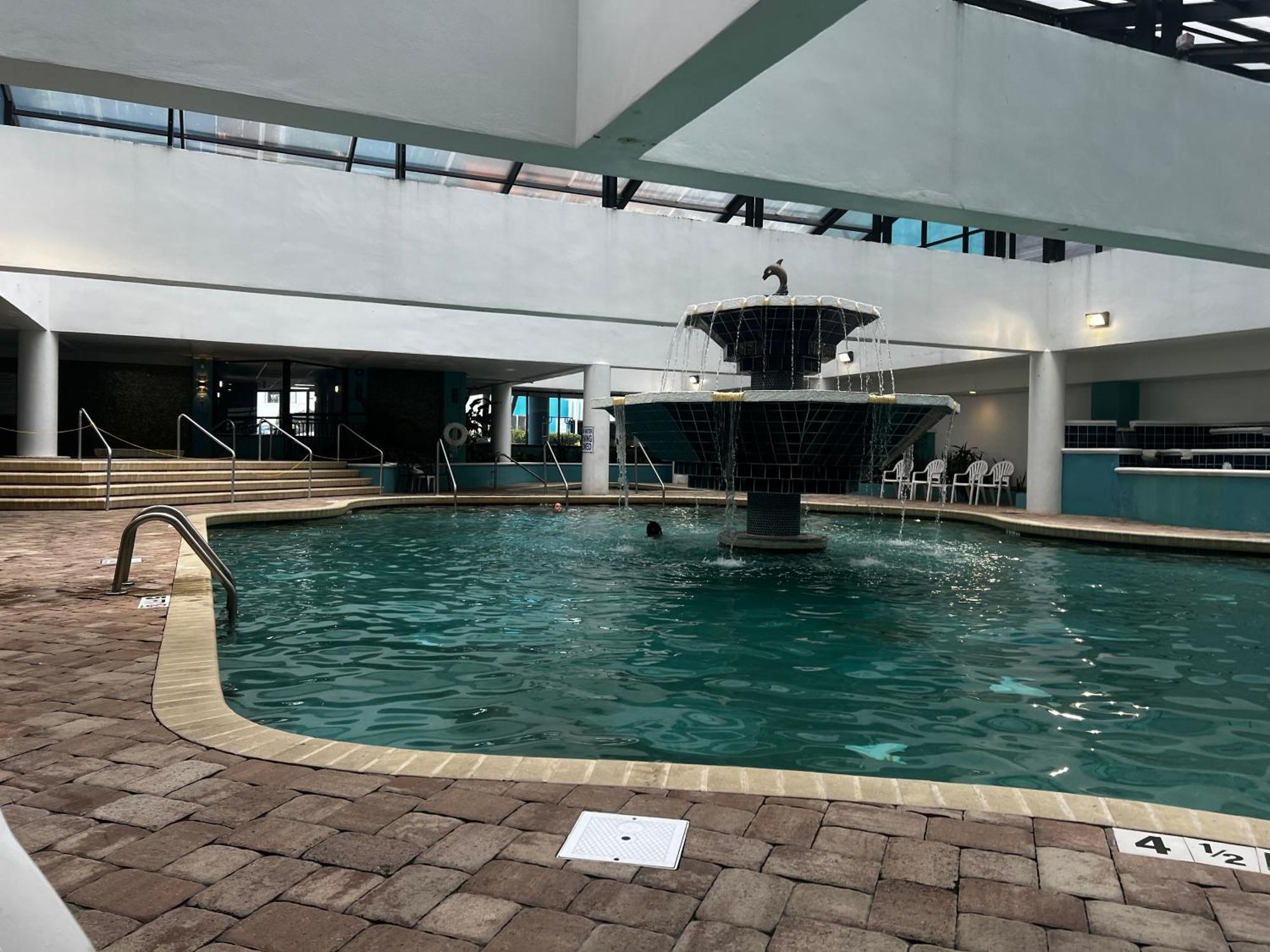 Upgraded At Landmark ! 17 Pools, Lazy Rivers, Jacuzzis! 814 Hotel Myrtle Beach