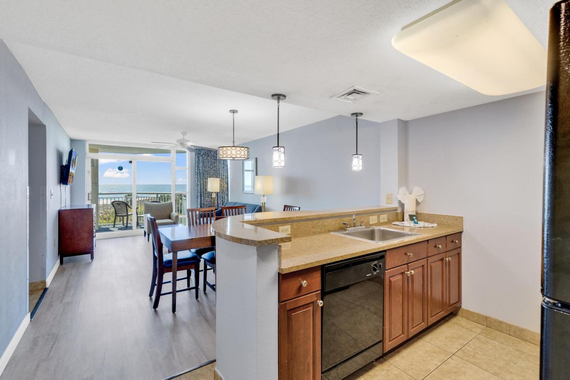 Apartment Sun-filled Beachfront 2br At Dunes Village Myrtle Beach