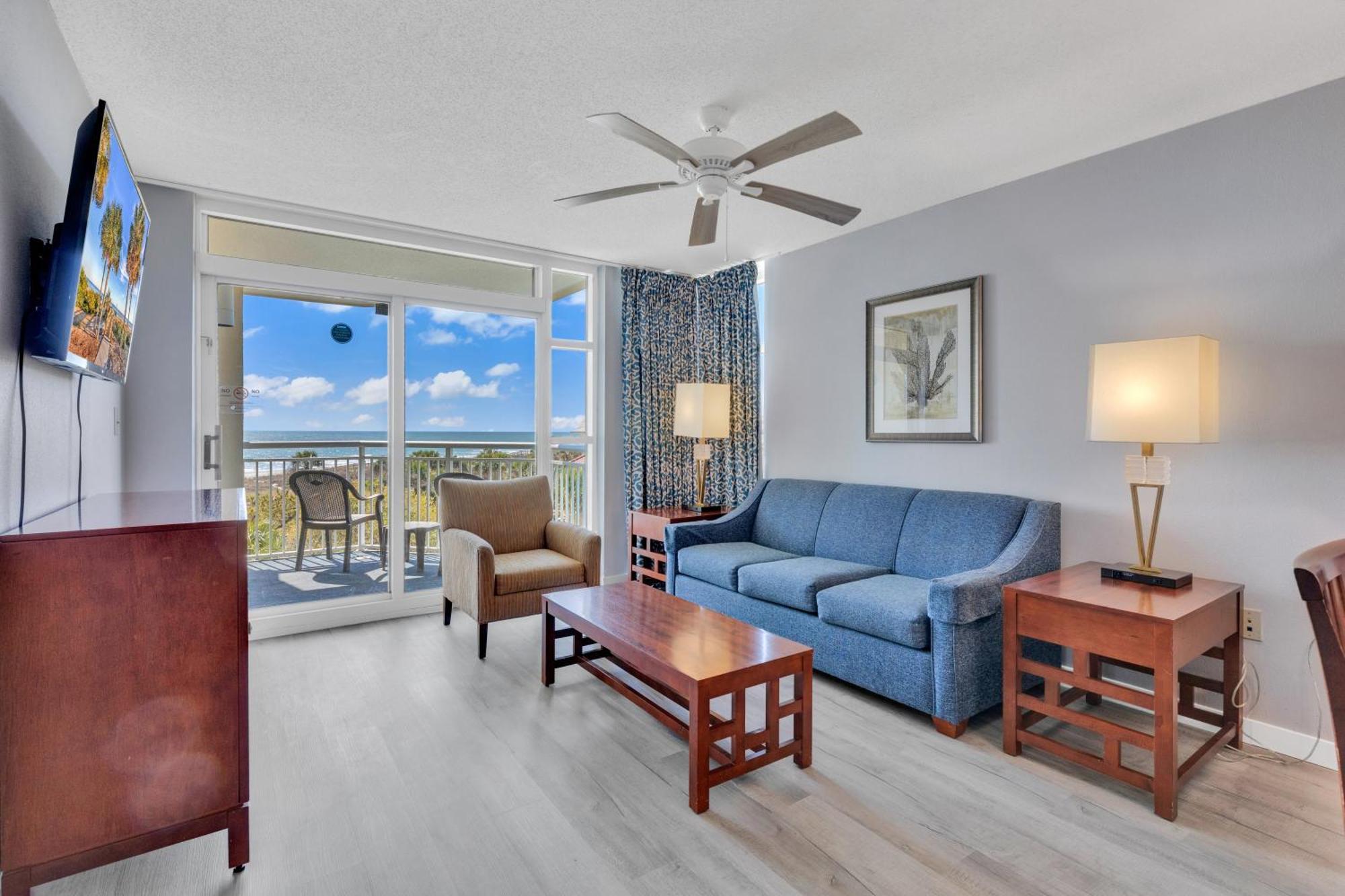 Sun-filled Beachfront 2br At Dunes Village Apartment *