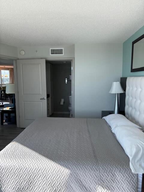 Great 2 Bedroom - Oceans One 1008 Myrtle Beach