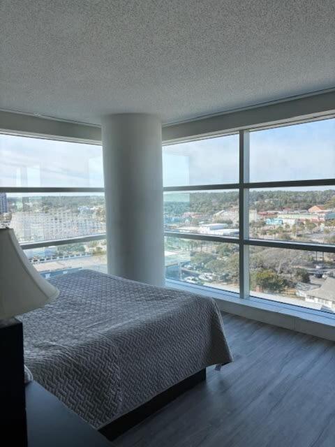 Great 2 Bedroom - Oceans One 1008 * Myrtle Beach