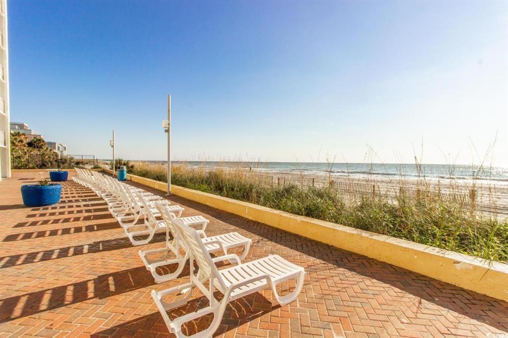 Apartment Budget Friendly Oceanview Studio, Sleep 4!