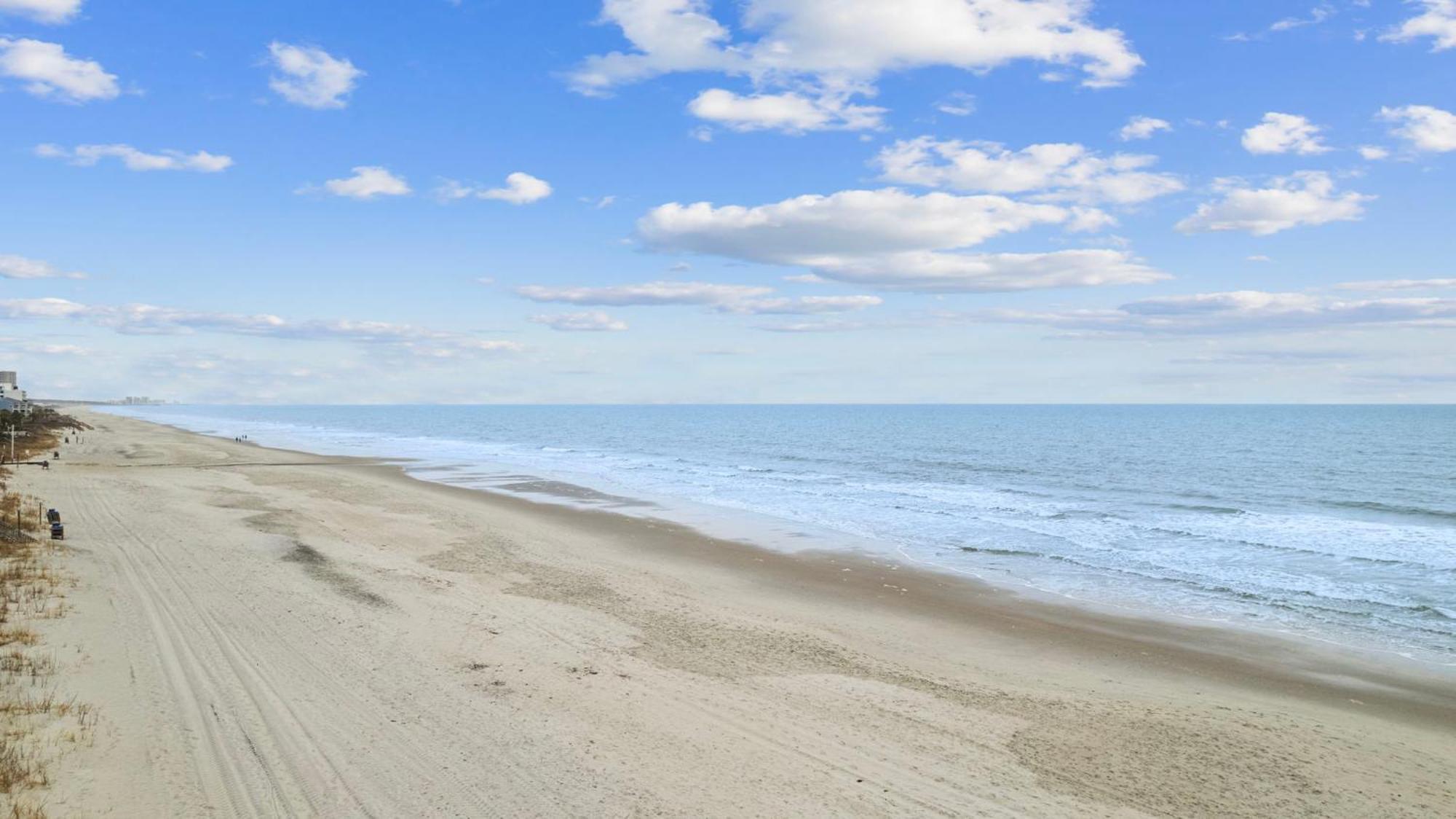 Apartment Charming 3 Bedroom ,oceanview Located In Surfside! Myrtle Beach