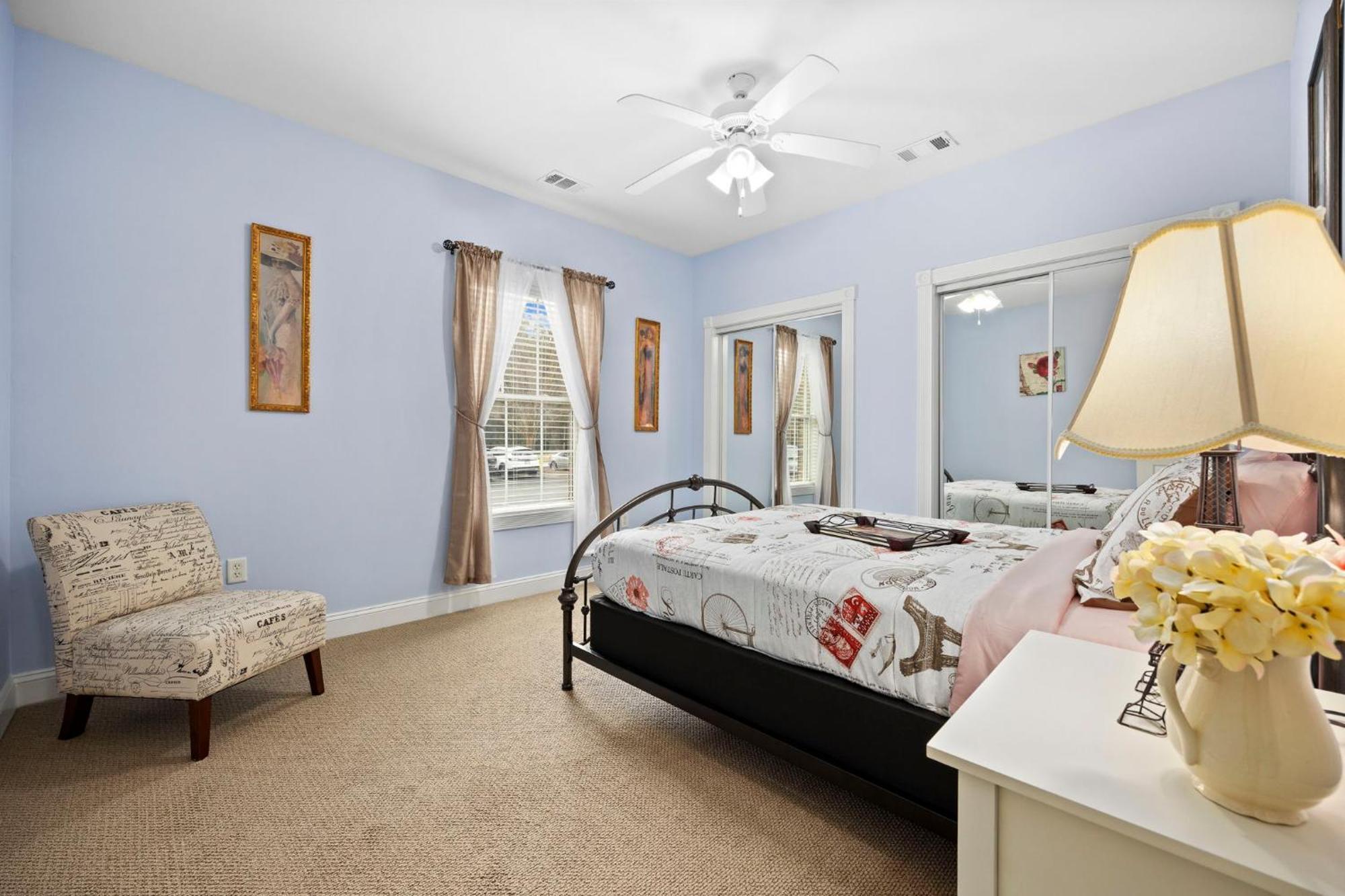 Beautifully Decorated 3 Bedroom 2 Bath Condo, First Floor Wth Walk In Shower! Located In Golf Community * Myrtle Beach