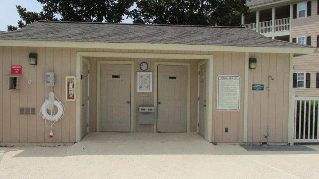 Tilghman Shores Unit A4 *