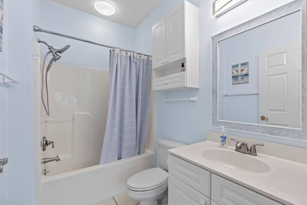 Location, Location, & Golf 2bd/2ba So Comfy! *