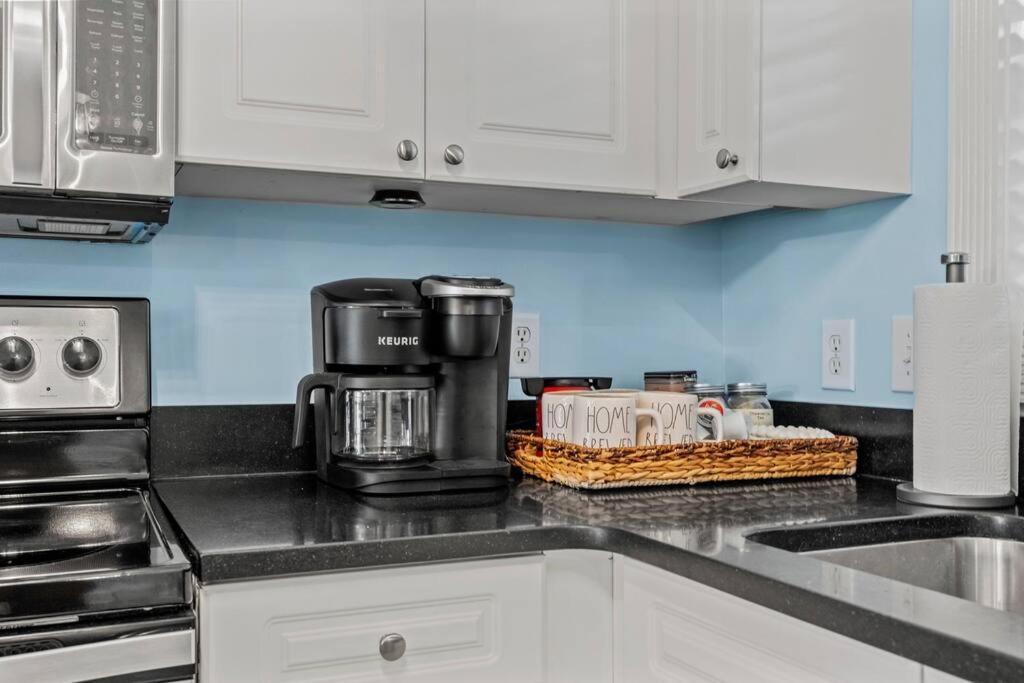 Apartment Location, Location, & Golf 2bd/2ba So Comfy!