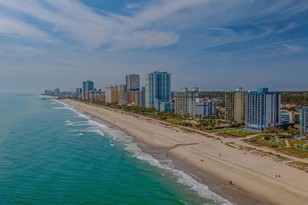 Location, Location, & Golf 2bd/2ba So Comfy!