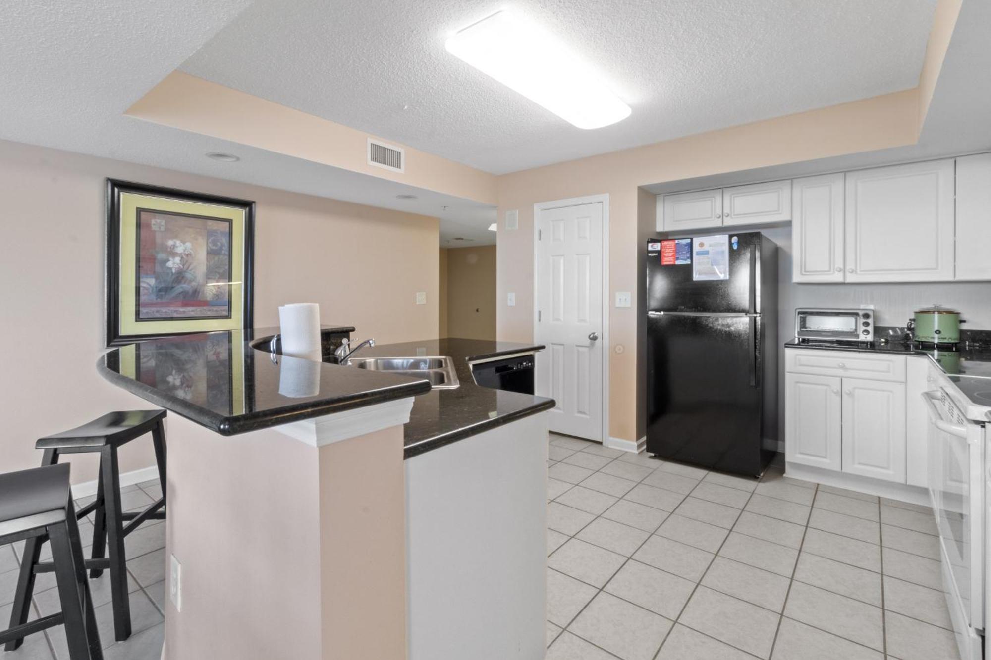 Yacht Club #1-701 Apartment *