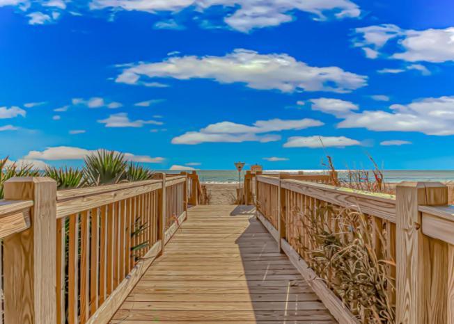 Direct Oceanfront Sea Mist 20908 *