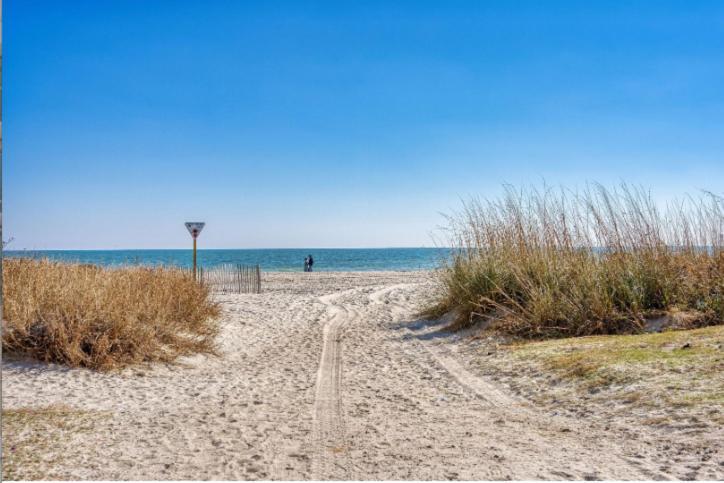 Holiday home Oceanfront 1 Bedroom Suite-stunning Views! Perfect For 4-6 Guests! Landmark 1533