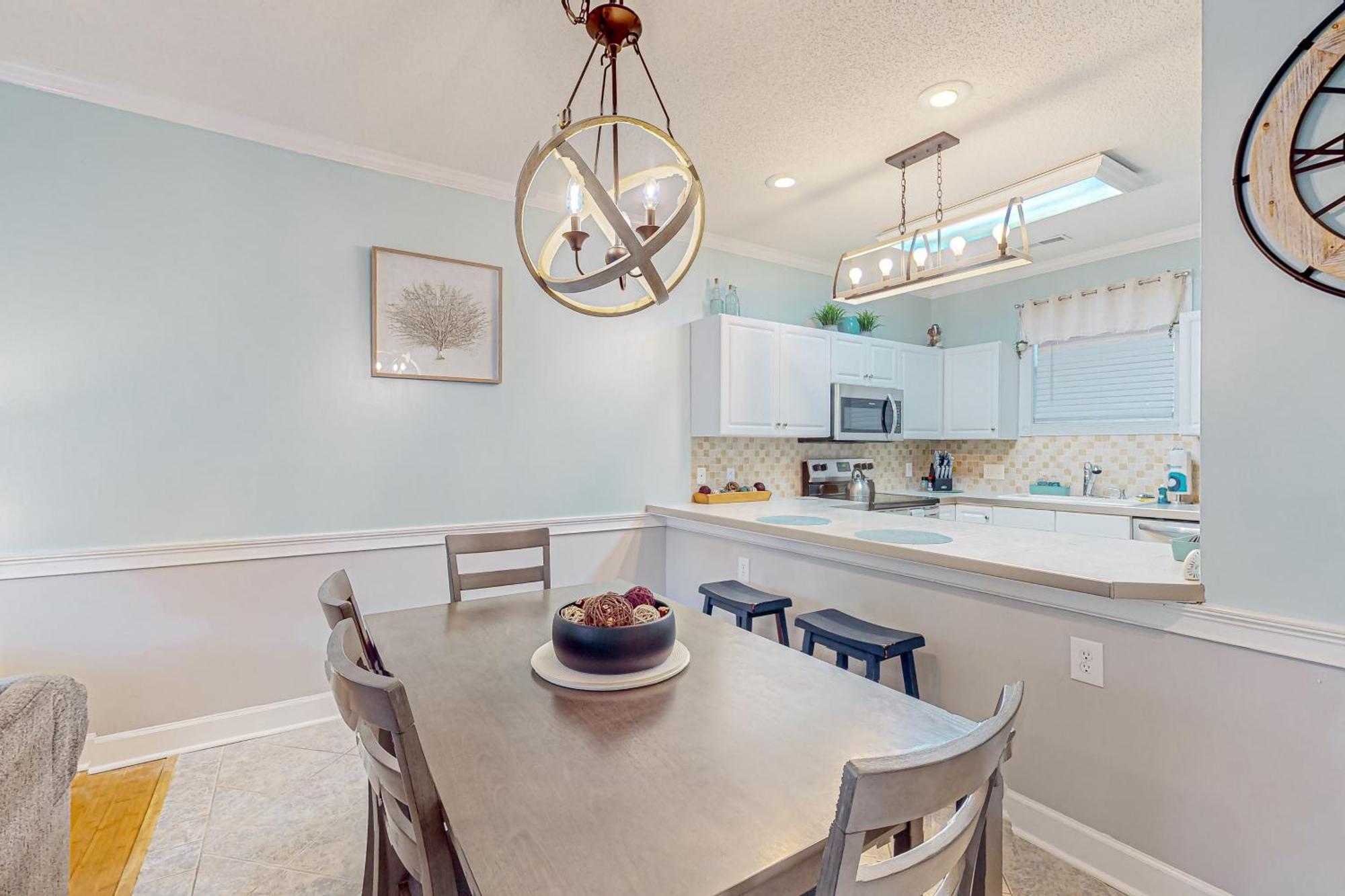Seas The Day At Magnolia Place