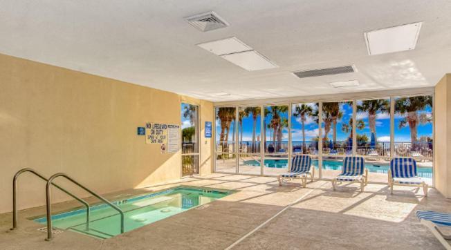 Newly Renovated 1 Bedroom Condo- Oceanfront Views! Boardwalk 1139 *