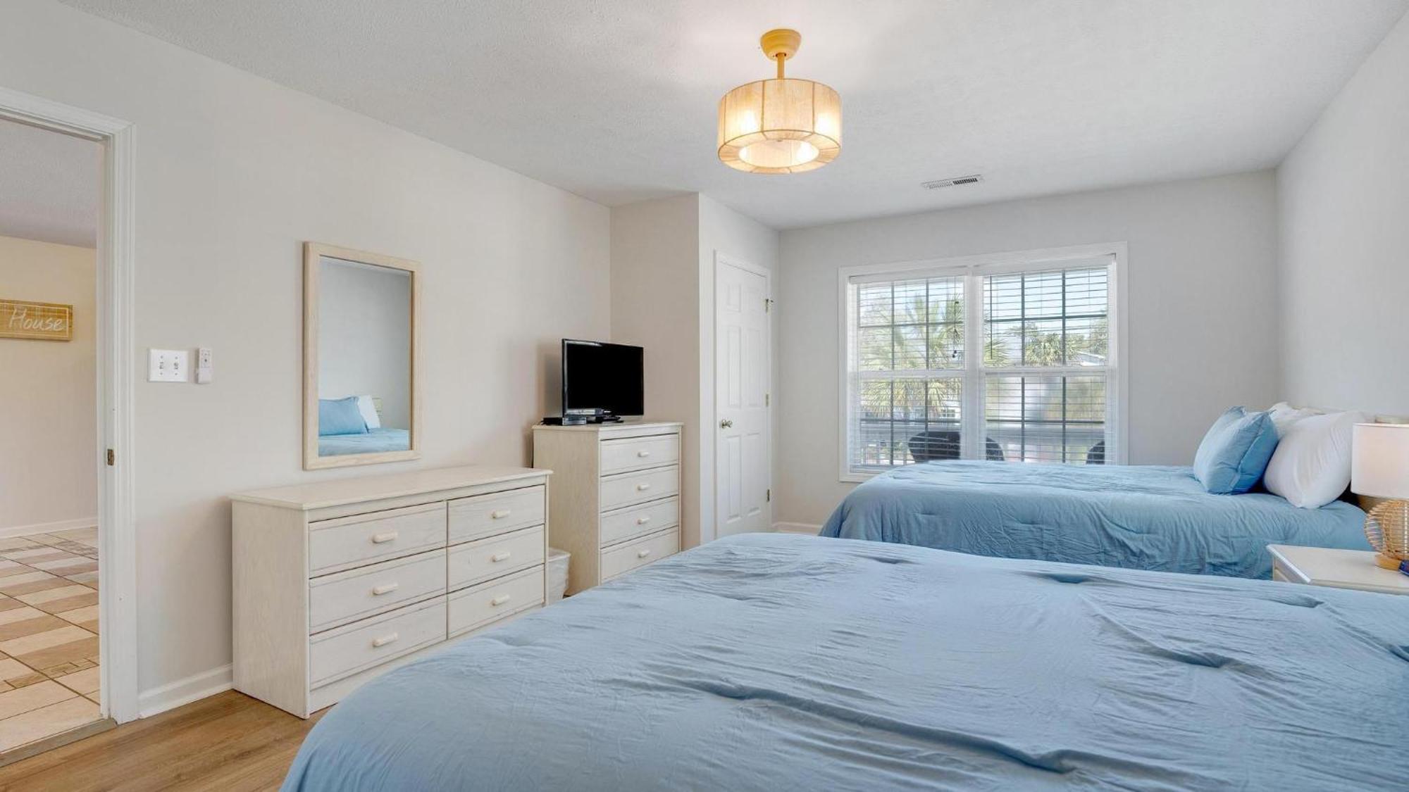 Holiday home Ocean's Edge - 2nd Row - Crescent Section Myrtle Beach