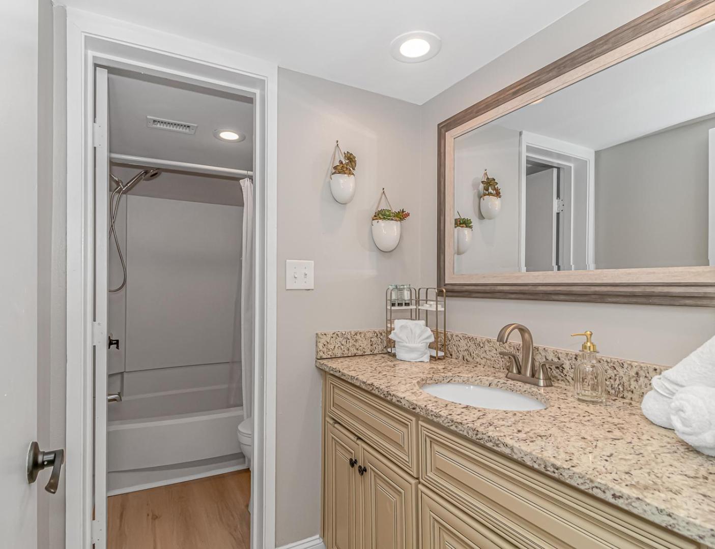 Breathtaking Ocean View 3 Bedroom Suite-the Savoy Unit 501
