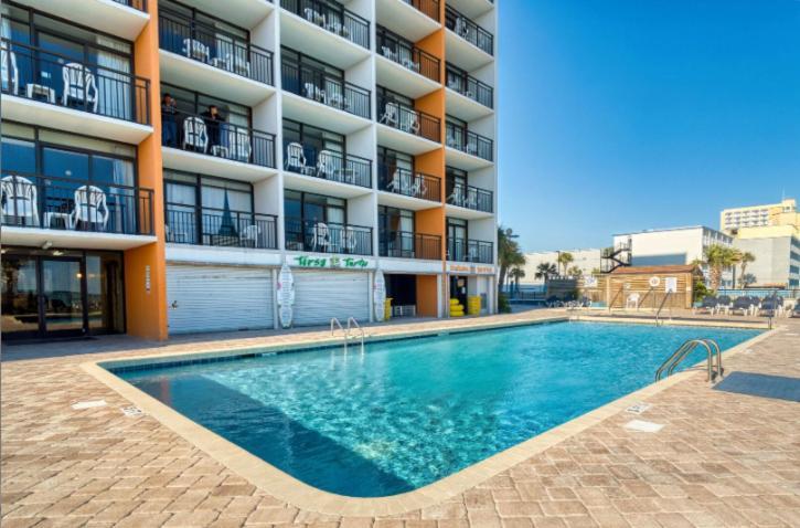 Holiday home Oceanfront 1 Bedroom Suite-stunning Views! Perfect For 4-6 Guests! Landmark 1533