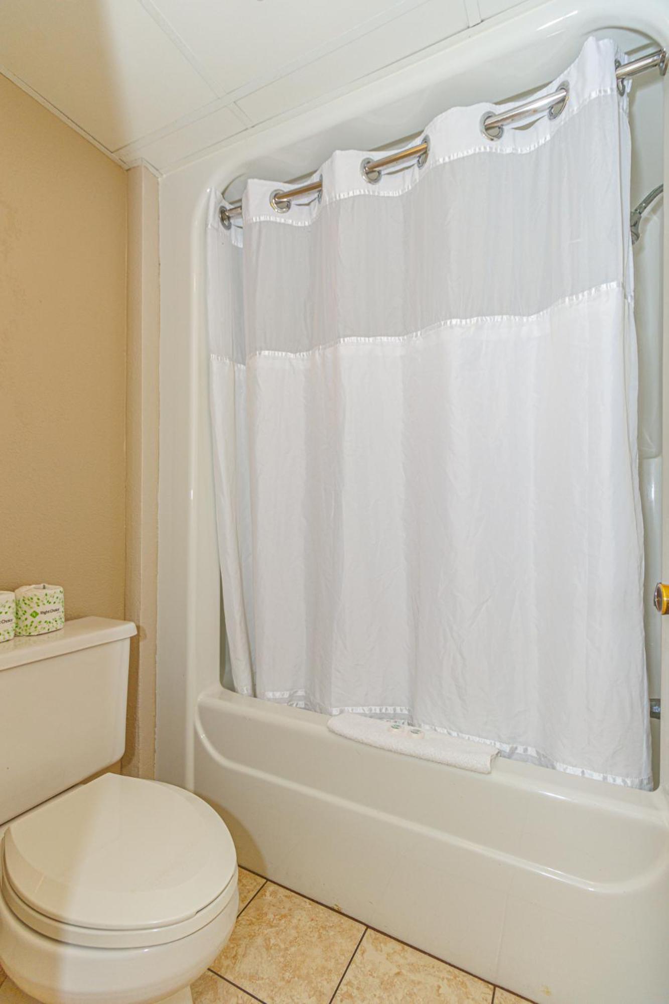 Holiday home Oceanfront 1 Bedroom Suite-stunning Views! Perfect For 4-6 Guests! Landmark 1533