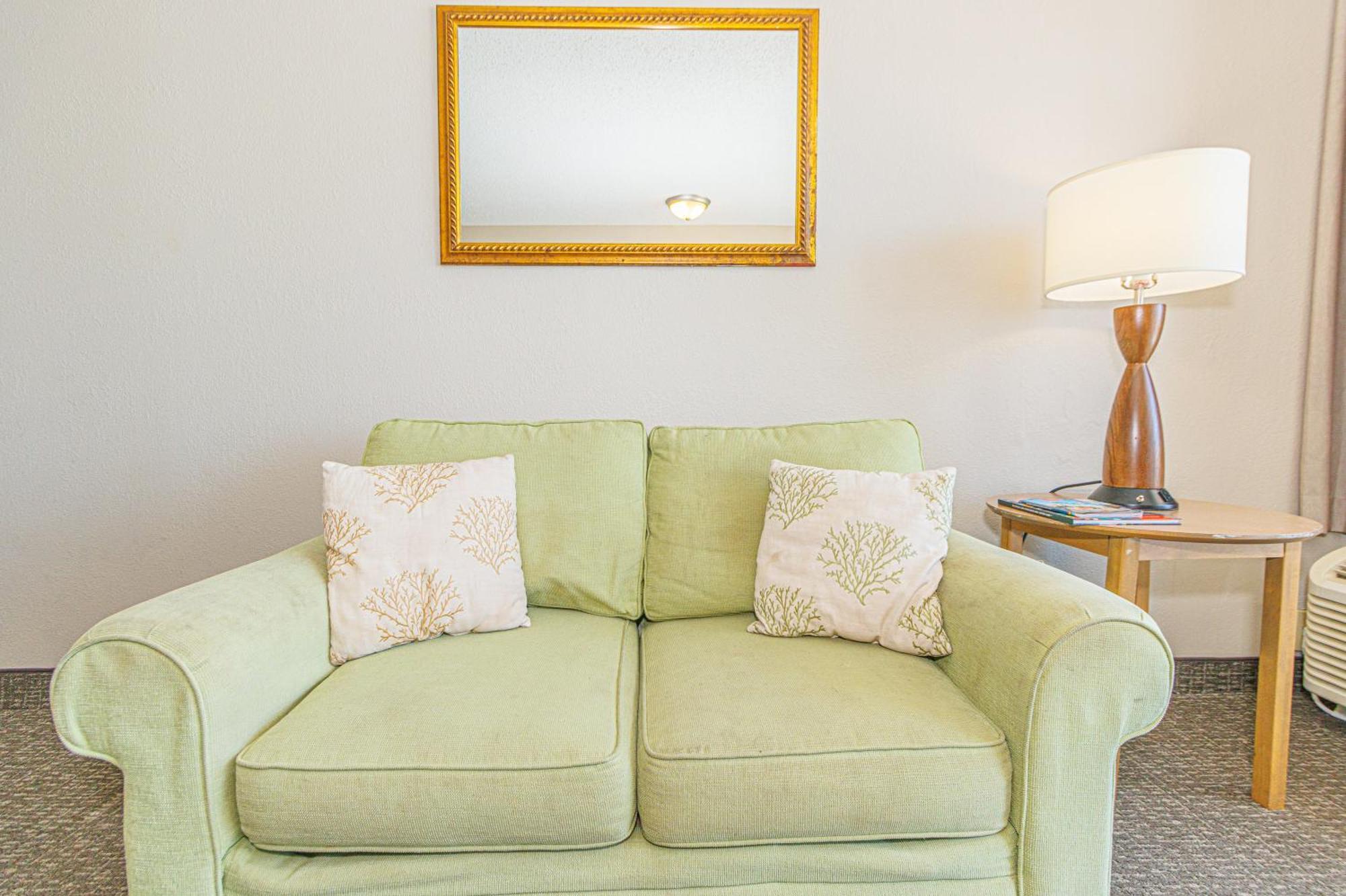 Oceanfront 1 Bedroom Suite-stunning Views! Perfect For 4-6 Guests! Landmark 1533 Holiday home *
