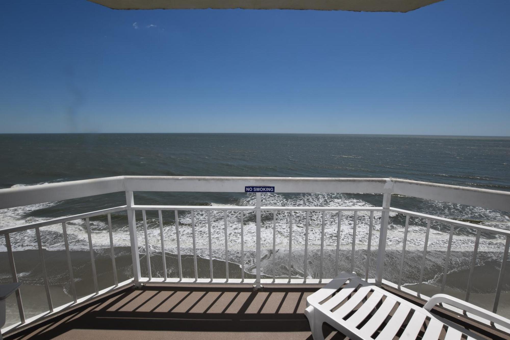 0902 Waters Edge Apartment *