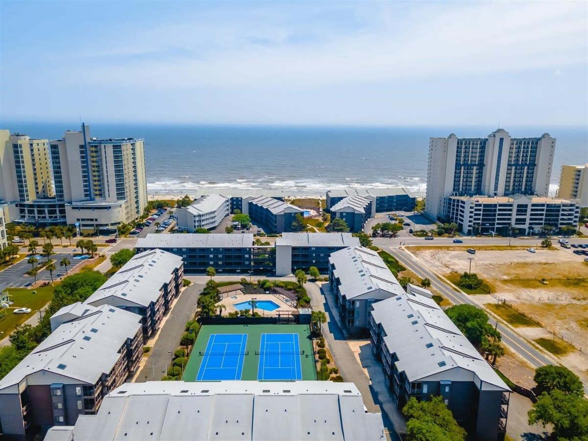 Holiday home Paradise Across Street From Oceanfront Pool Myrtle Beach