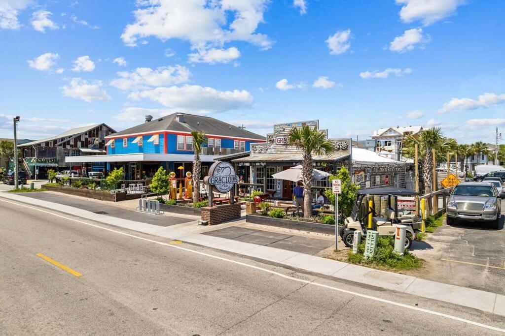 Apartment One Block From The Beach! Surfside Pier Is Open! Myrtle Beach