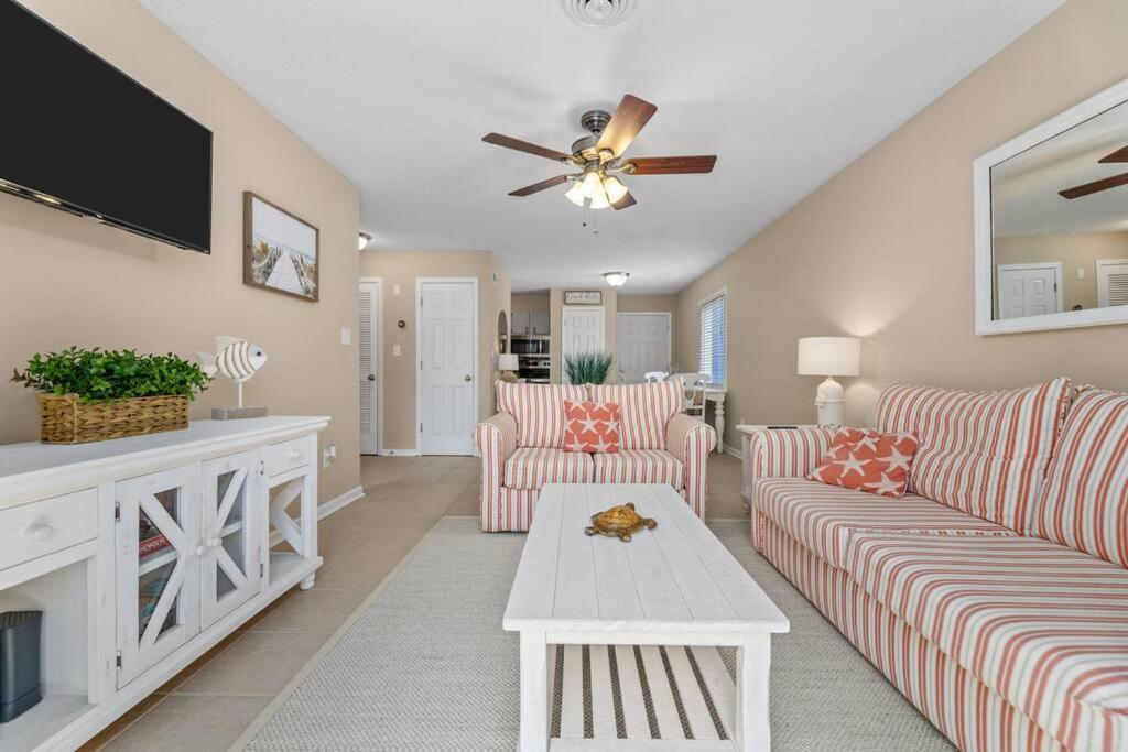 Apartment One Block From The Beach! Surfside Pier Is Open! *