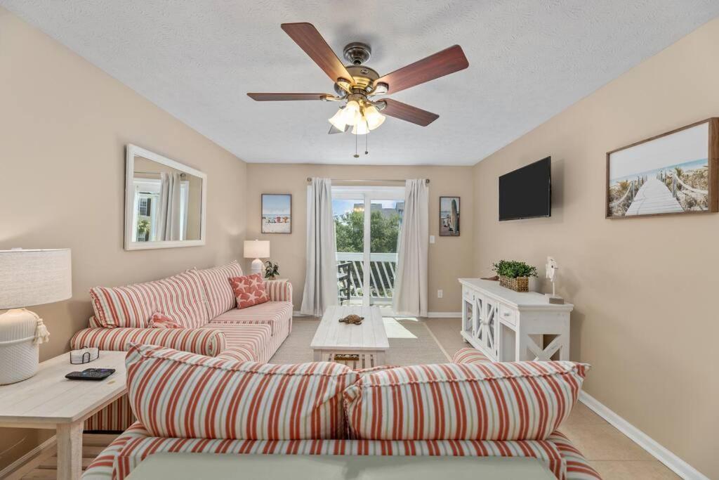 One Block From The Beach! Surfside Pier Is Open! Apartment
