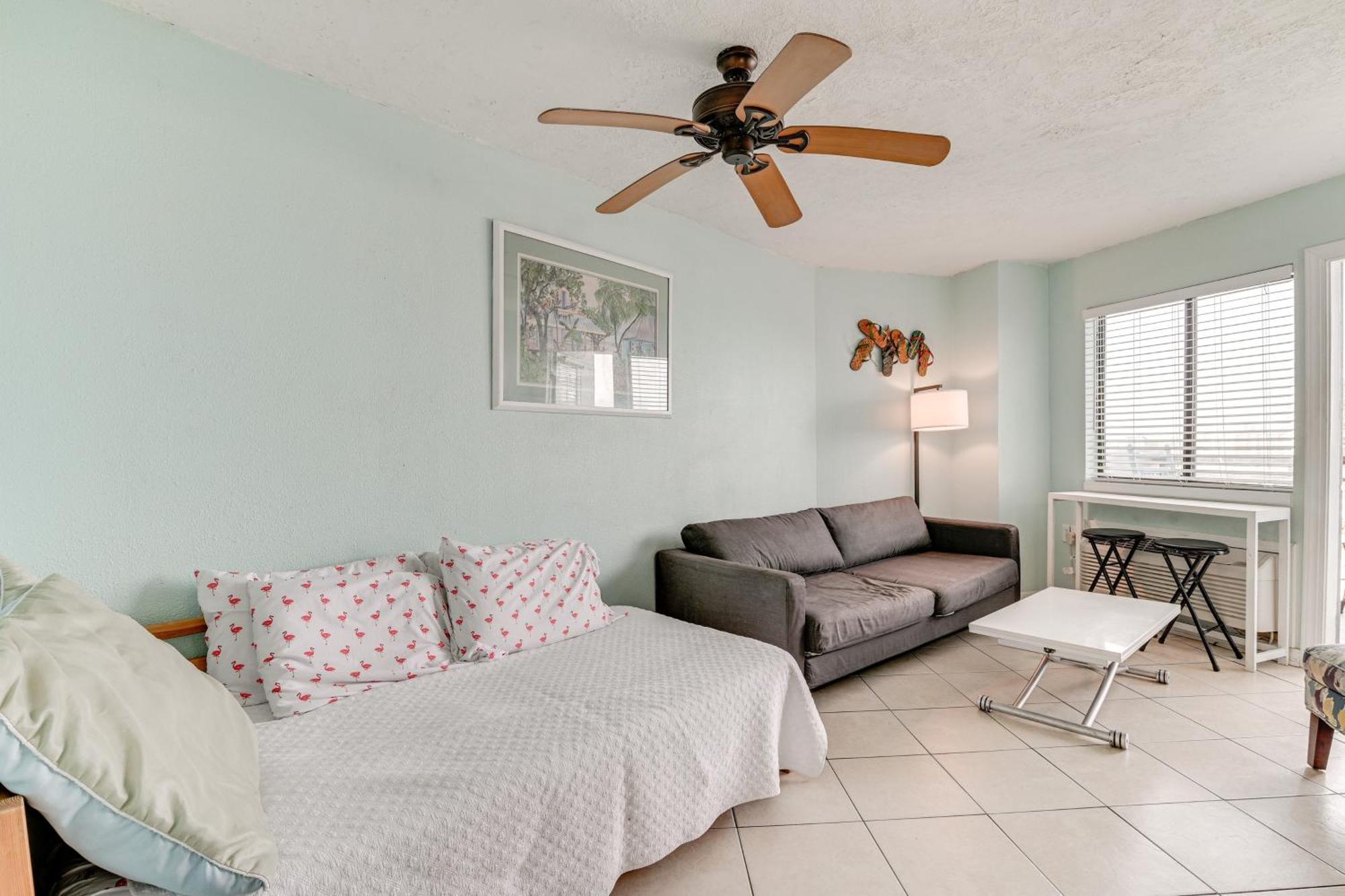 Apartment Myrtle Steps To Beach! *