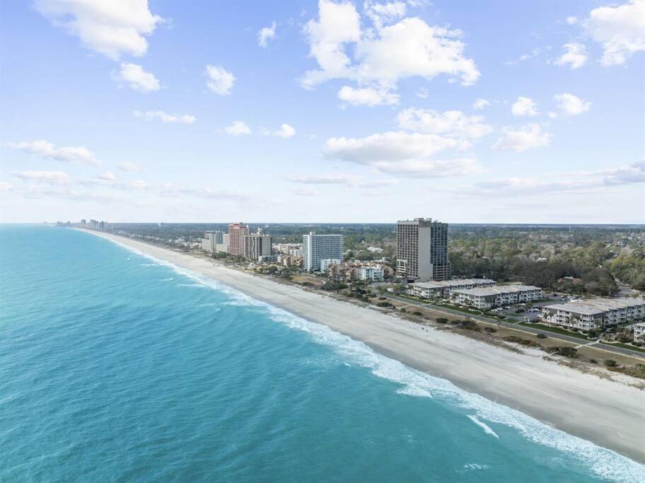 *couple's Oceanfront Retreat*pools*hot Tub*v101 * Myrtle Beach