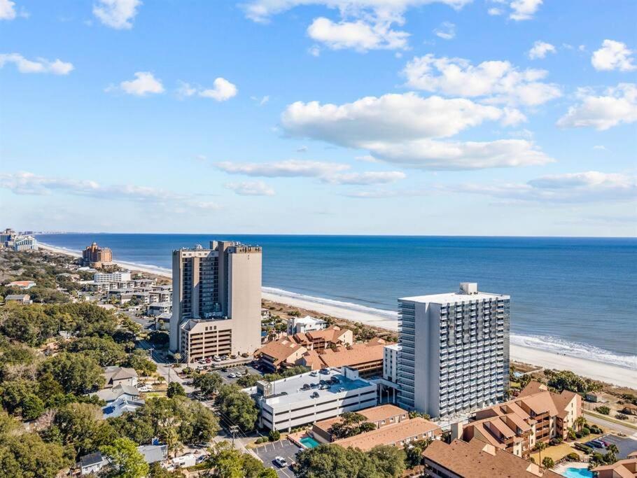 *couple's Oceanfront Retreat*pools*hot Tub*v101 Apartment