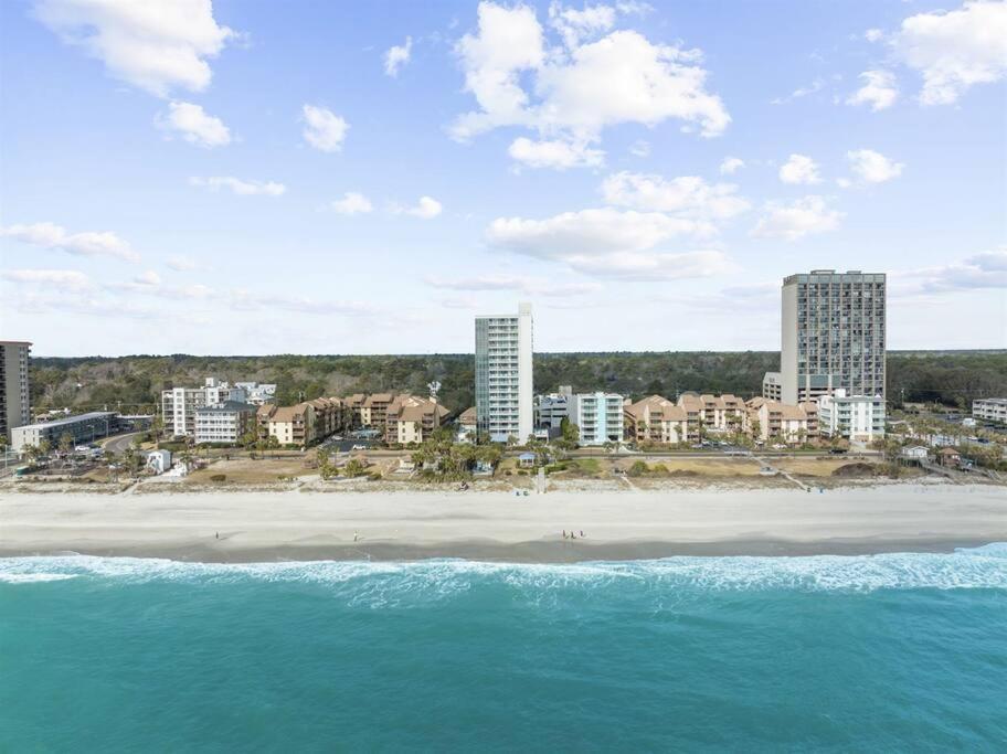 *couple's Oceanfront Retreat*pools*hot Tub*v101 * Myrtle Beach