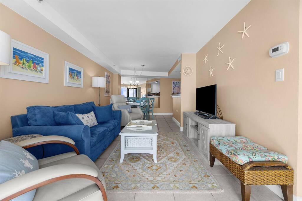 Apartment *couple's Oceanfront Retreat*pools*hot Tub*v101 Myrtle Beach