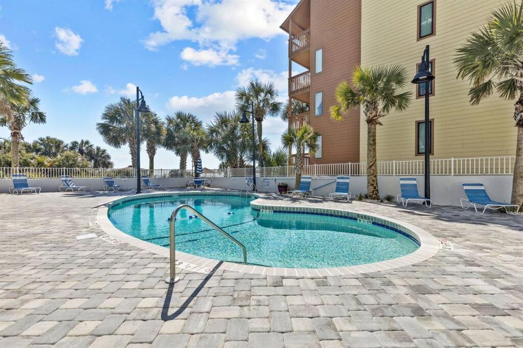 *couple's Oceanfront Retreat*pools*hot Tub*v101 *