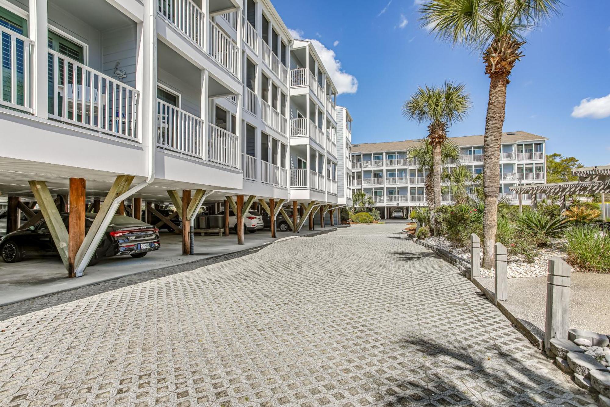 Myrtle With Pool Access - Walk To Beach! * Myrtle Beach