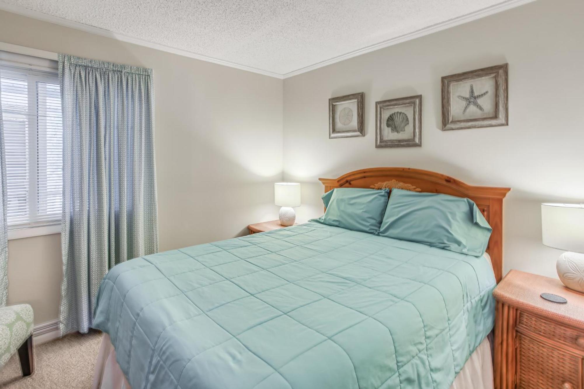 Apartment Myrtle With Pool Access - Walk To Beach! *