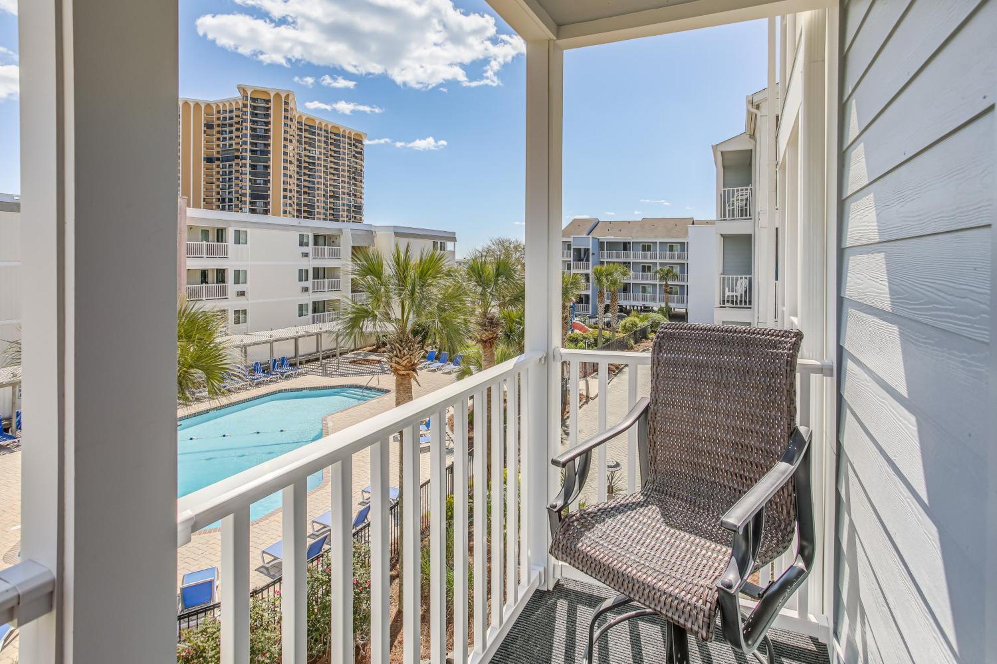 Apartment Myrtle With Pool Access - Walk To Beach!