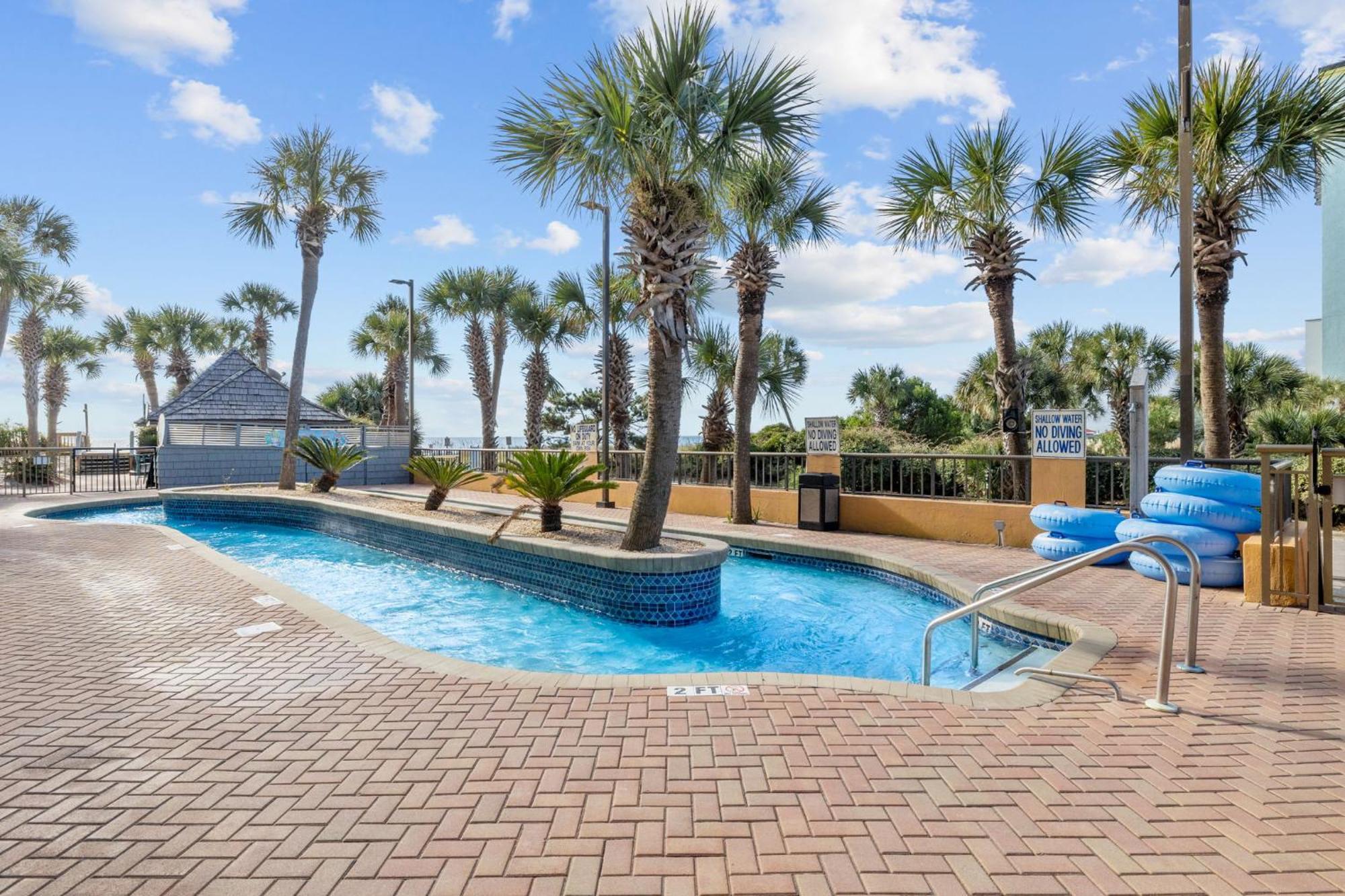 Cozy Tropical Retreatwith Full Kitchen!! * Myrtle Beach