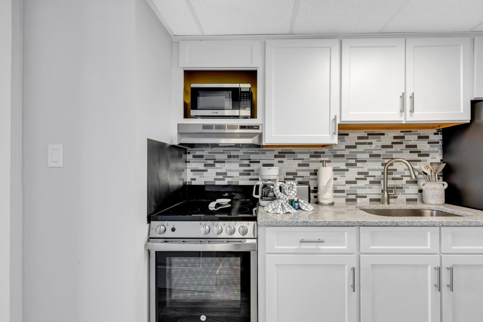 Apartment Boardwalk Resort: Ocean Breeze Retreat *