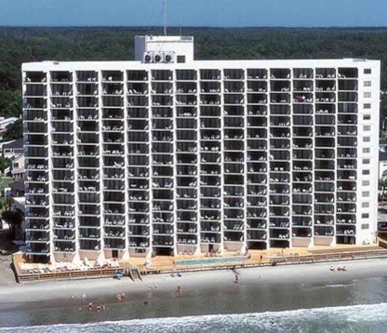 On The Beachfront Condo, Newly Renovated Apartment *