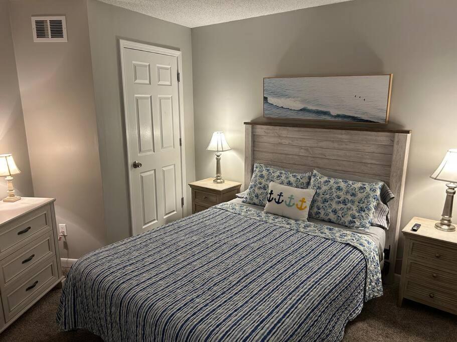 On The Beachfront Condo, Newly Renovated Apartment