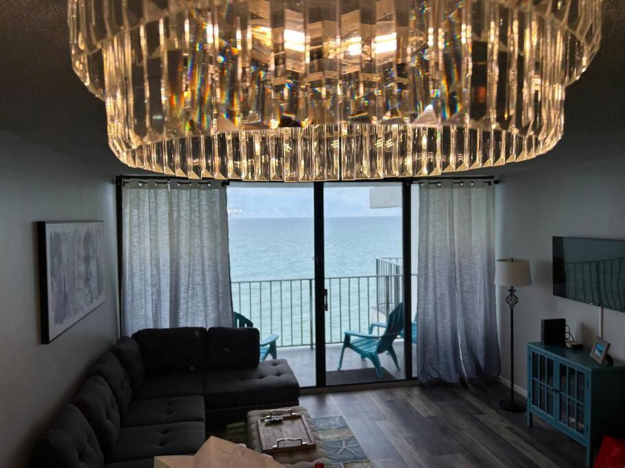 On The Beachfront Condo, Newly Renovated Myrtle Beach