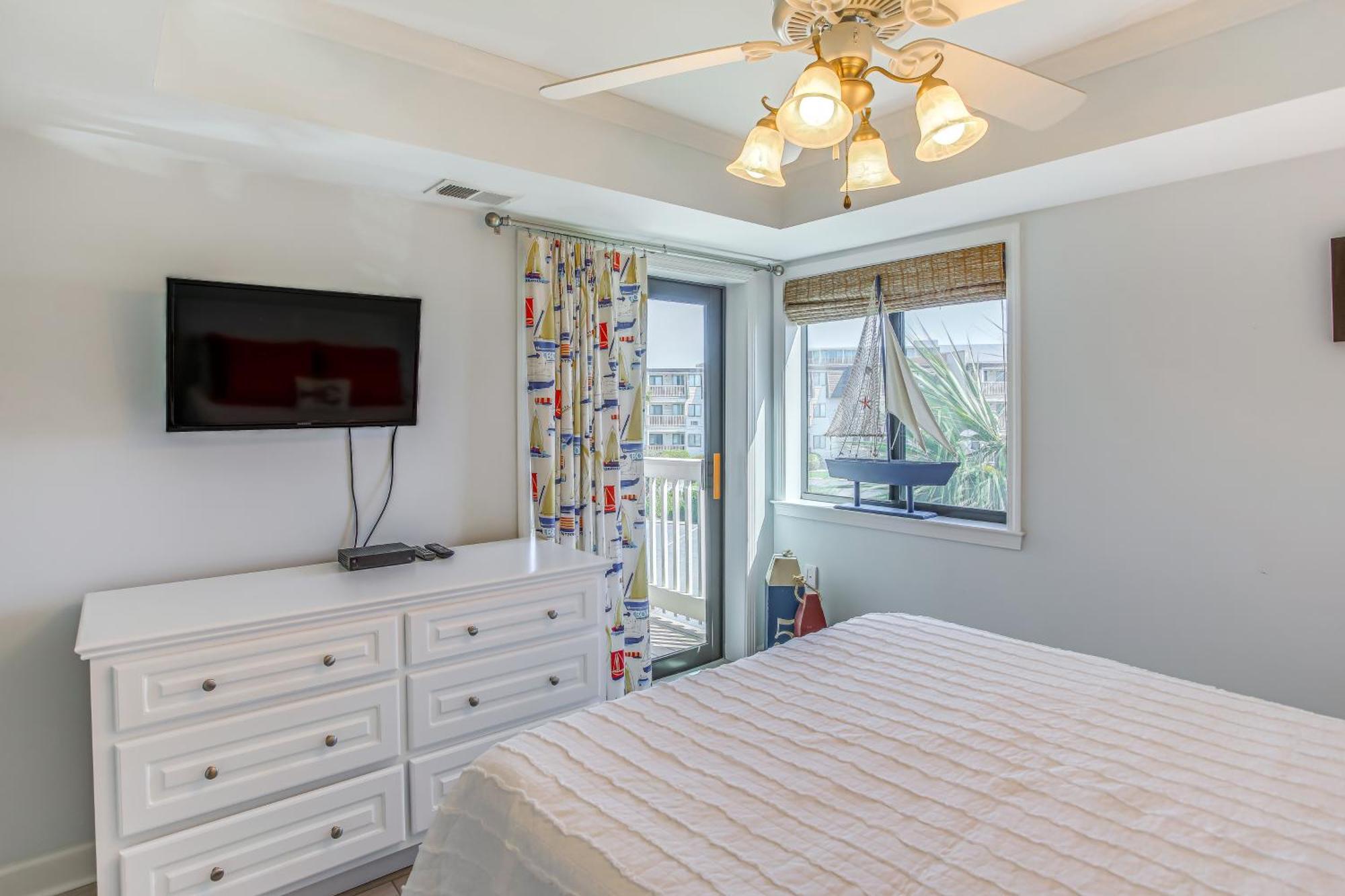 Myrtle With Pool Access And View! Apartment