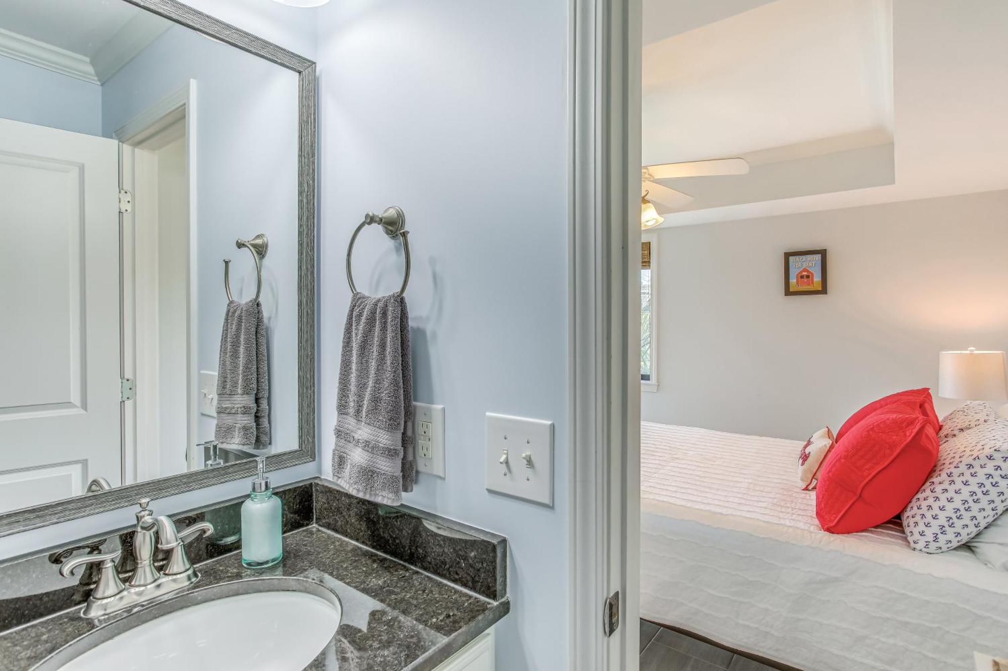 Myrtle With Pool Access And View! Apartment